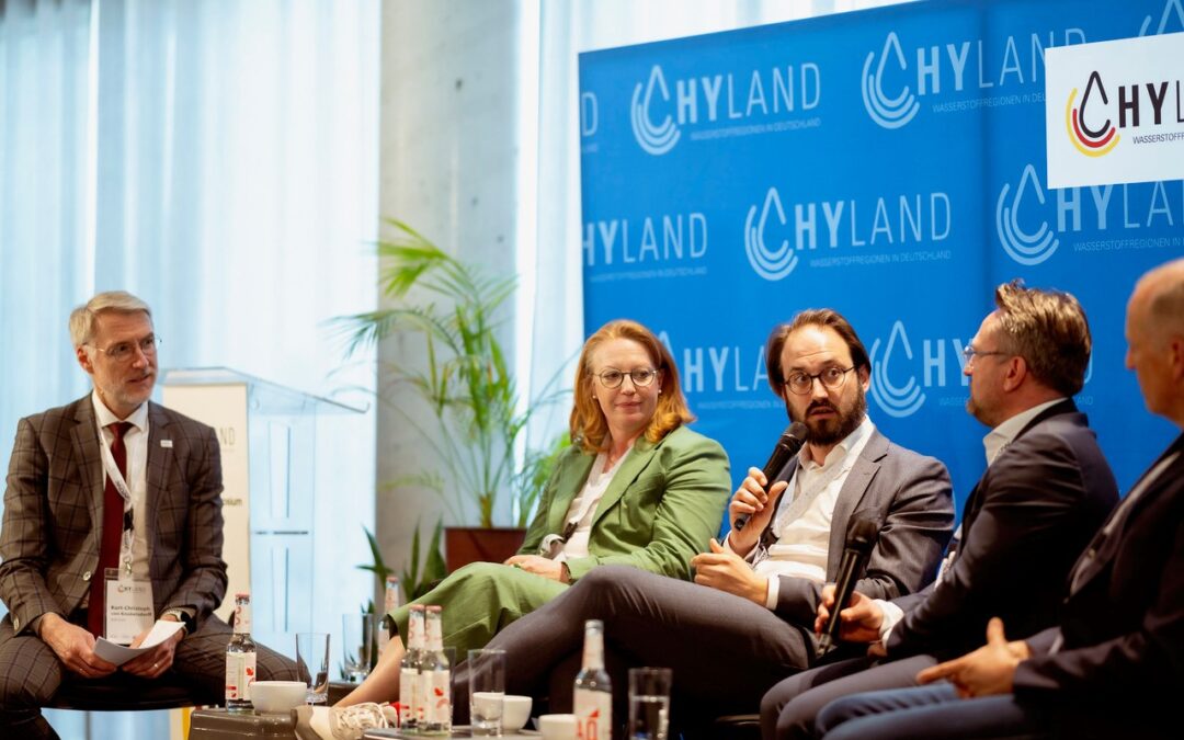 HyLand Symposium bringt Regionen und Industrie zusammen