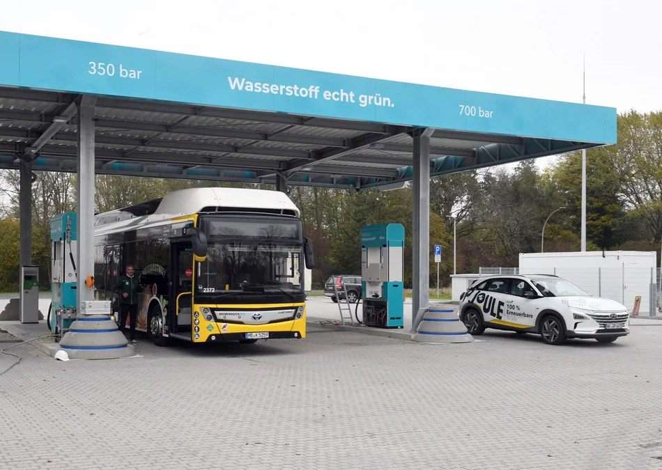 Fortschritte bei HY.City.Bremerhaven: Wasserstofftankstelle ist im Testbetrieb